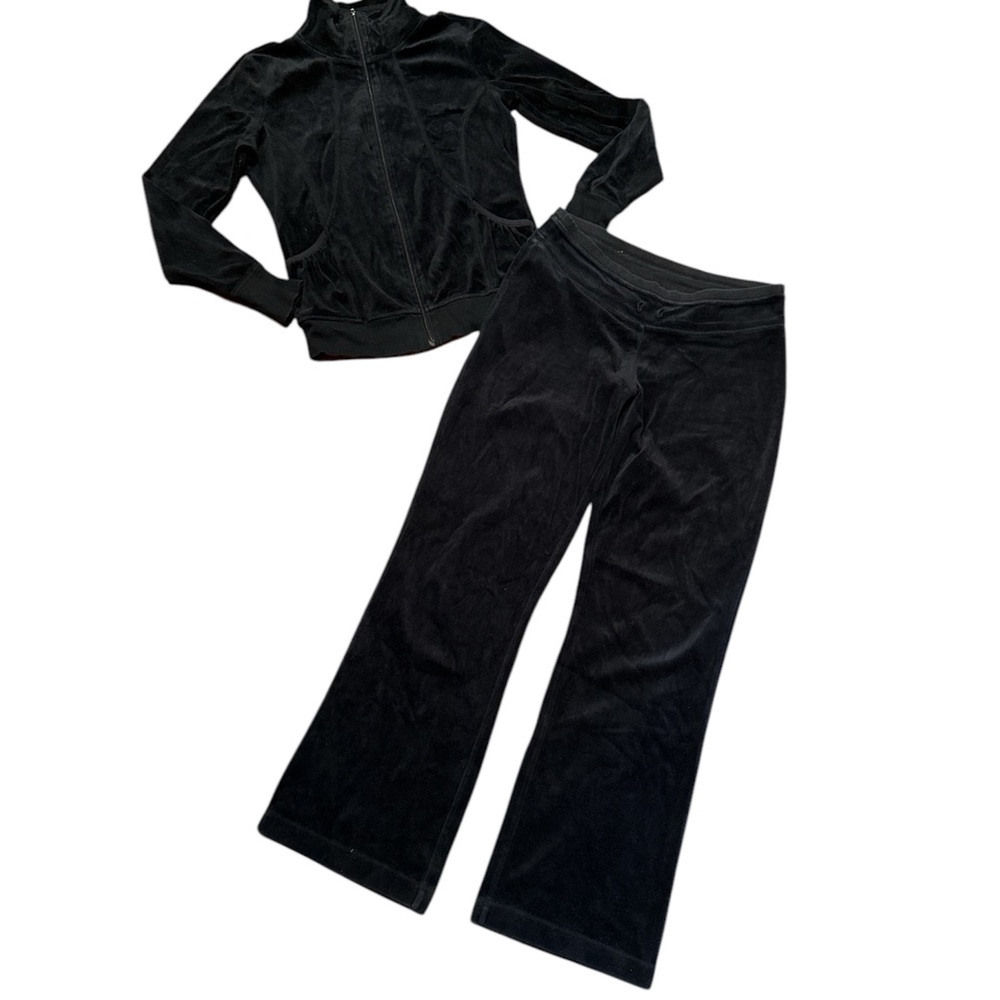 Shanghai Red Black Velour Black Matching Set size Small